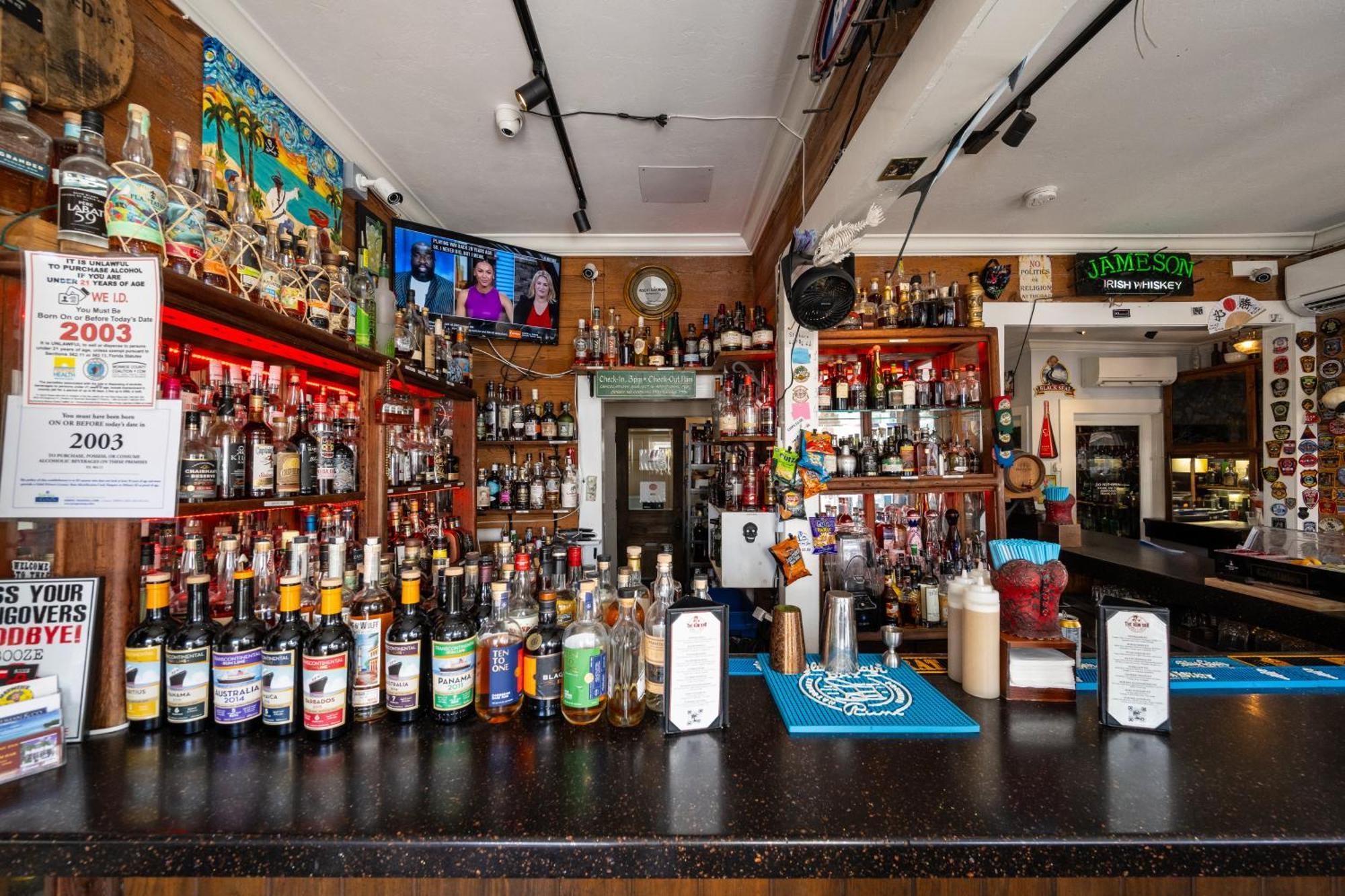 The Speakeasy Inn And Rum Bar Key West Extérieur photo