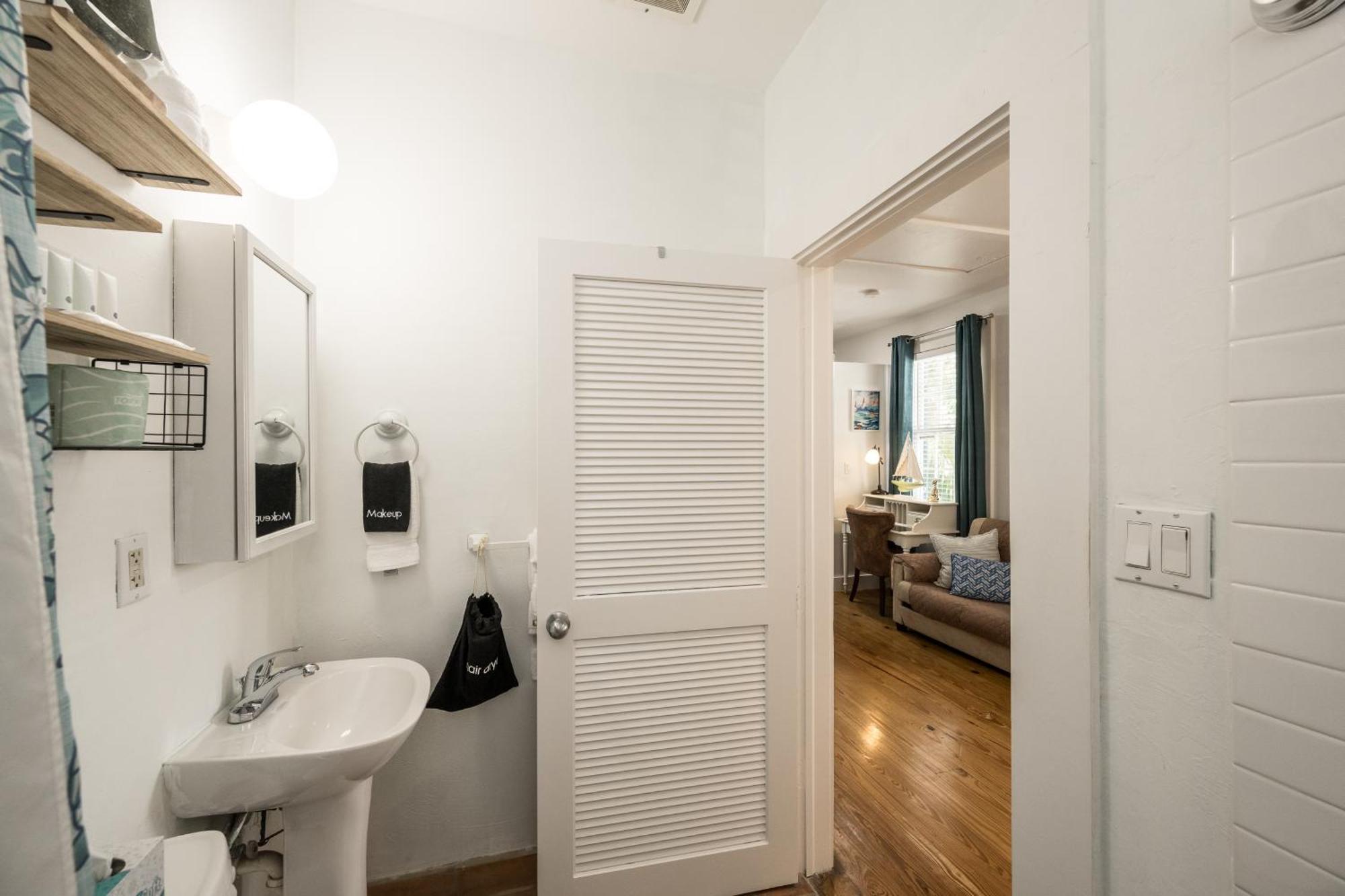 The Speakeasy Inn And Rum Bar Key West Extérieur photo